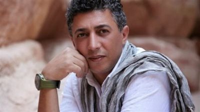 وفاة والد الفنان الأردني عمر العبد اللات