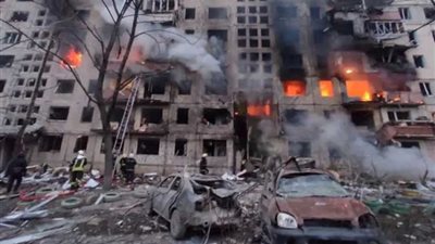 حريق هائل جراء قصف مصنع كيماويات شرقى أوكرانيا