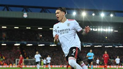 رسميا.. بنفيكا البرتغالي يعلن انتقال نونيز إلى ليفربول