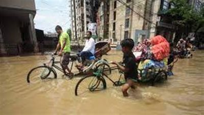 شرطة بنغلادش تكشف ما أحدثته الأمطار الموسمية 