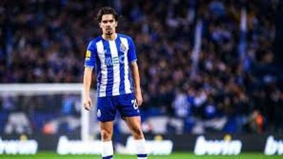  باريس سان جيرمان يقترب من التعاقد مع لاعب وسط بورتو الدولي البرتغالي فيتينيا