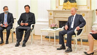 عمران خان يتهم أمريكا بالإطاحة به من السلطة والسبب 