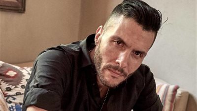 المطرب أمير عيد ضيف رامز جلال في 