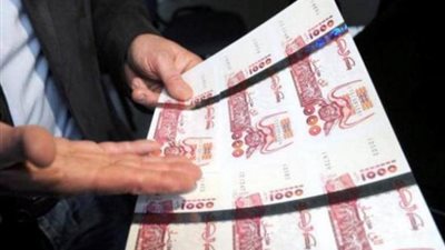 تقرير يوضح سعر الدولار واليورو بالجزائر
