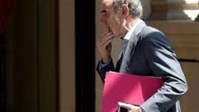 في زيارة مفاجئة لإيران.. دبلوماسي كبير بالاتحاد الأوروبي يسعى لعكس التوترات 