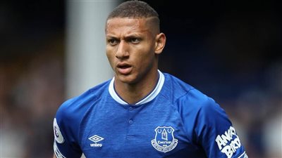 تفاصيل جديدة حول الصراع على صفقة البرازيلي ريتشارليسون