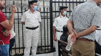 شاهد.. أولى جلسات محاكمة قاتل الطالبة المصرية 