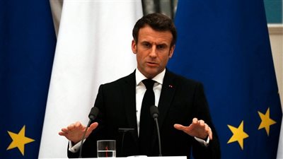 هجوم حاد من قبل 