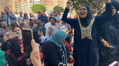 زغاريد وفرحة أمام محكمة المنصورة بعد الحكم بإعدام قاتل نيرة أشرف