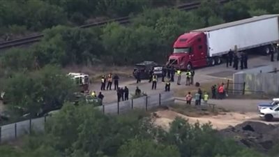 أمريكا.. كم عدد المهاجرين الذين لقوا حتفهم اختناقا في مقطورة شاحنة بتكساس ؟