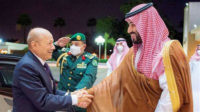 العليمي: من حق الشعب اليمني منع التدخل الإيراني السافر وإنهاء الانقلاب الحوثي.