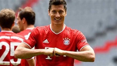  ليفاندوفسكي يعترف بشكل علني لتشافي حول مصيره الغامض 