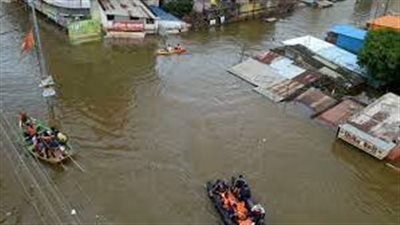 حصيلة الفيضانات وانهيار التربة بشمال شرق الهند 