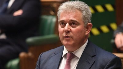 توضيح بشأن حقيقة استقالة وزير الدولة البريطاني لشؤون أيرلندا الشمالية