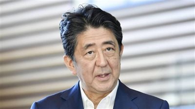 ما هو نوع السلاح الذي استخدم في اغتيال رئيس الوزراء الياباني السابق شينزو آبي؟