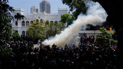 إعلان مهم من المتظاهرين المعارضين للحكومة في سريلانكا