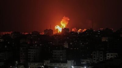 بـ8 غارات متتالية.. الجيش الإسرائيلي يقصف موقعا عسكريا في غزة