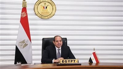 الرئيس السيسي يعود إلي مصر بعد مشاركته في قمة جدة