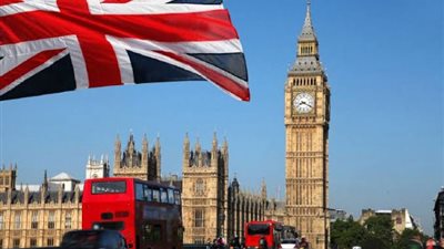 بريطانيا تفرض حالة الطوارئ الوطنية بسبب درجات الحرارة