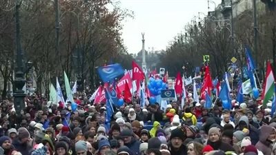 التفاصيل الكاملة للاحتجاجات العارمة في المجر