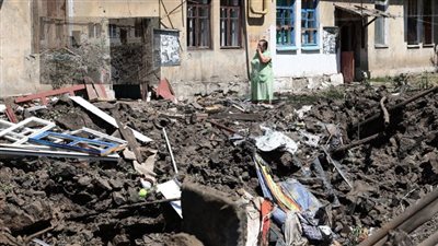 مقتل 6 في قصف روسي في دونباس بينما يحل زيلينسكي محل رئيس الأمن