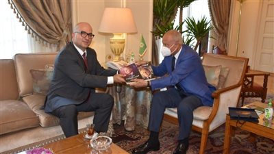 وزير شؤون القدس: ما يجري بالقدس يحتاج لخطوات عملية لوقف المخططات الإسرائيلية