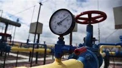 تقرير يوضح ارتفاع العقود الآجلة الأمريكية وتسجيل قفزة للغاز الطبيعي 