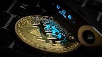 انخفاض أسعار العملات المشفرة والبيتكوين يسجل 27648 دولارًا