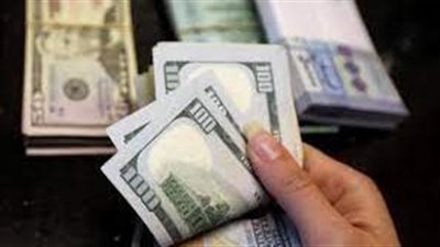 تقرير يكشف عن تراجع طفيف في سعر الدولار بلبنان مقابل الليرة