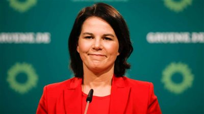 في ضوء الحرب الروسية... وزيرة الخارجية الألمانية تعلق على أزمة الطاقة