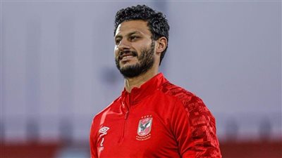 مفاجآة.. الأهلي يتفاوض مع 3 حراس مرمى بعد أخطاء محمد الشناوي