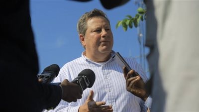 لبحث أزمة سد النهضة.. المبعوث الأمريكي إلى القرن الإفريقي يصل القاهرة