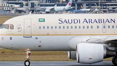 السعودية تخفض رسوم المطارات بعد أن خفضت بحثا عن حركة الطيران