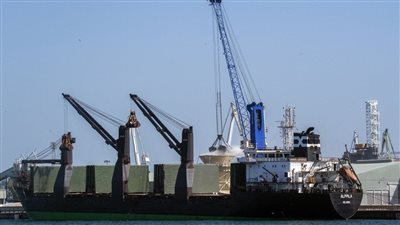 أوكرانيا تطلق أول شحنة حبوب من ميناء شورنومورسك