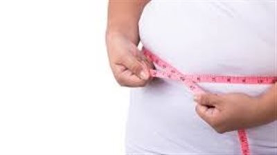 دراسة حديثت: تراكم الكيلوجرامات في منتصف العمر يجعلك تتقدم في السن قبل وقتك