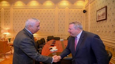 المبعوث الأمريكي للقرن الأفريقي يؤكد دعمه لتسوية أزمة سد النهضة