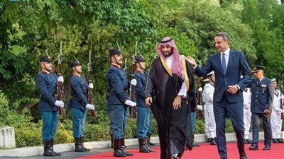 الأمير محمد بن سلمان يلتقي رئيس وزراء اليونان