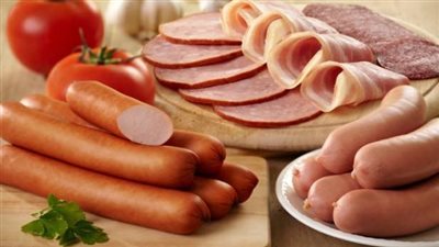 حقيقة صناعة البرجر واللانشون من لحوم الحمير والكلاب