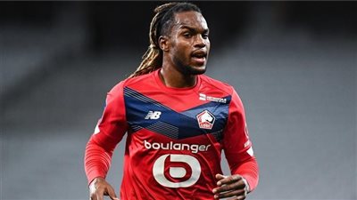 باريس سان جيرمان ينجح في ضم ريناتو سانشيز