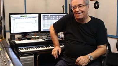 وفاة الملحن وقائد الأوركسترا اللبناني إحسان المنذر عن عمر 75 عامًا