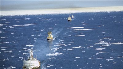 رئيس الوزراء الروسي يوافق على خطة لتطوير ممر الملاحة الشمالي 