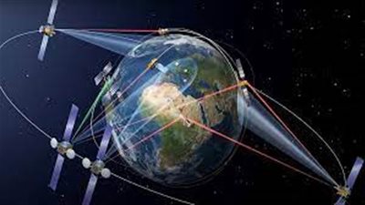 شركة أمريكية تعلن نجاح عملية إطلاق صاروخ حمل إلى مدارات الأرض قمرا صناعيا