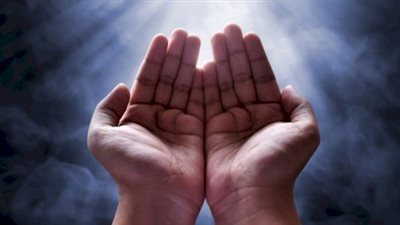 دعاء عاشوراء للميت.. أدعية مستجابة للمتوفي - فيديو