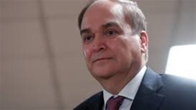  السفير الروسي لدى الولايات المتحدة: واشنطن تواصل صب الزيت على النار في الصراع الأوكراني