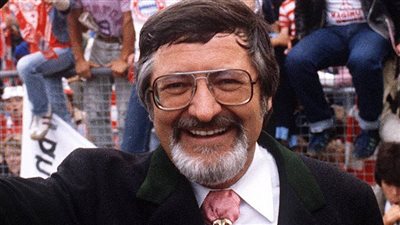 وفاة رئيس نادي بايرن ميونخ الألماني السابق ويلى هوفمان