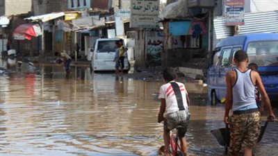 بينهم 4 أطفال.. مقتل 14 شخصًا جراء الفيضانات في اليمن