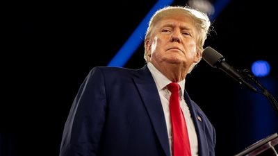 البيت الأبيض: لا نتدخل في قضية مداهمة منزل ترامب