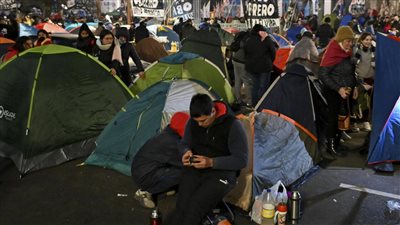 تظاهر آلاف الأرجنتينيين في بوينس آيرس بعد إعلان الأرقام الرسمية المتعلقة بالتضخم 