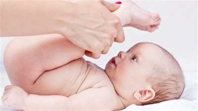 أدوية علاج الإمساك للرضع.. 8 نصائح منزلية مهمة