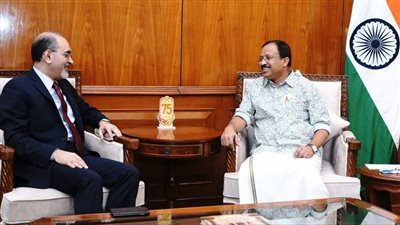 وزير الدولة الهندي للشئون الخارجية يستقبل سفير مصر في نيودلهي